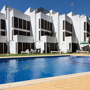 Apartamento Cozy Getaway W/ Pool In By Lovelystay, Vilamoura